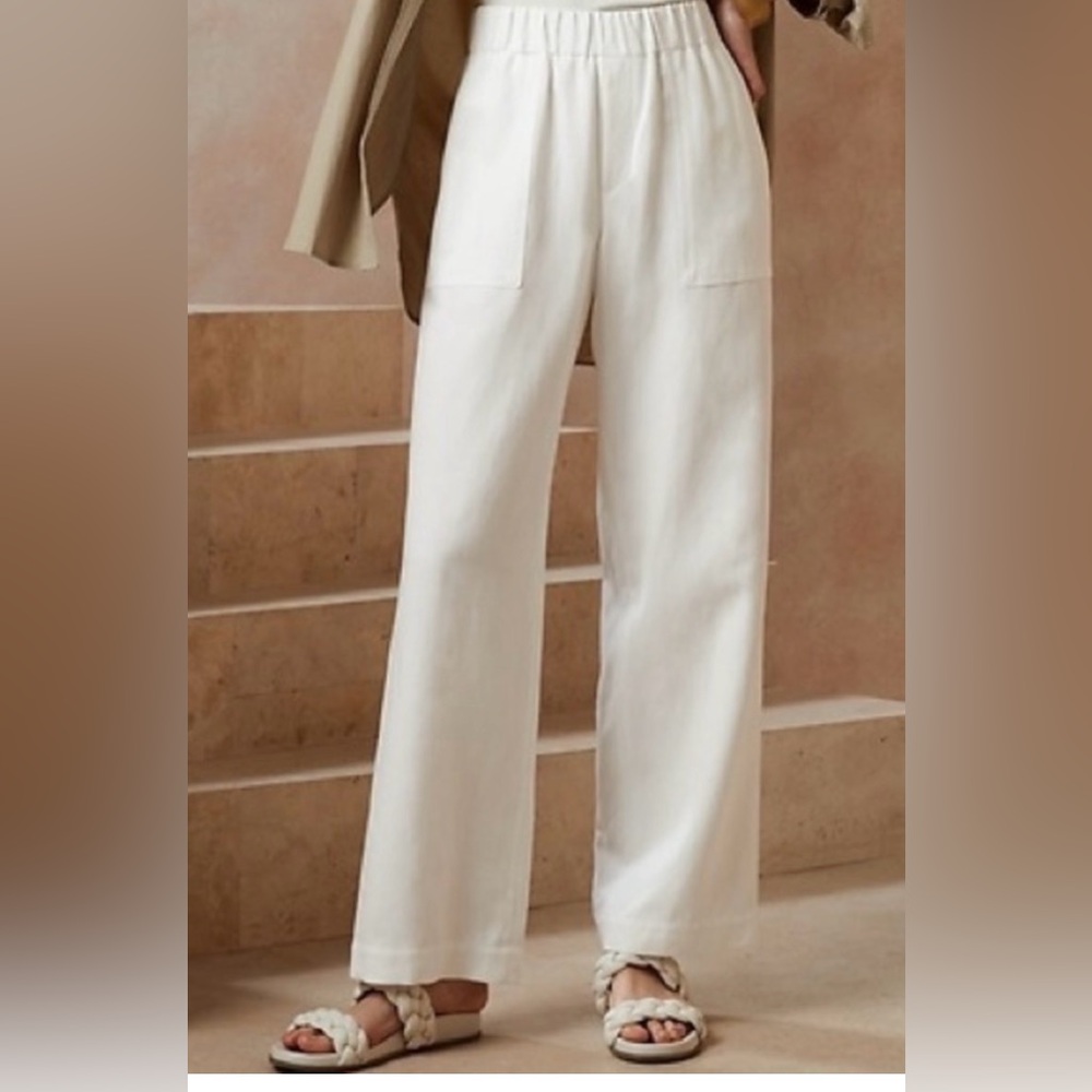 Banana Republic White Elastic Waist Pants
